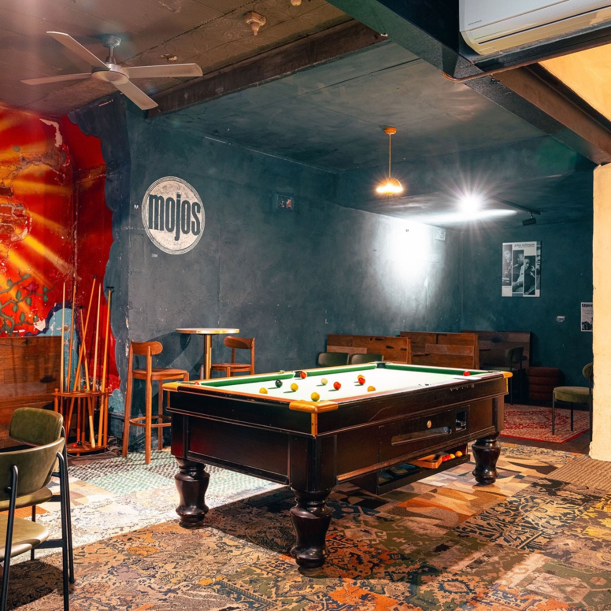 Mojos Bar — photo 3
