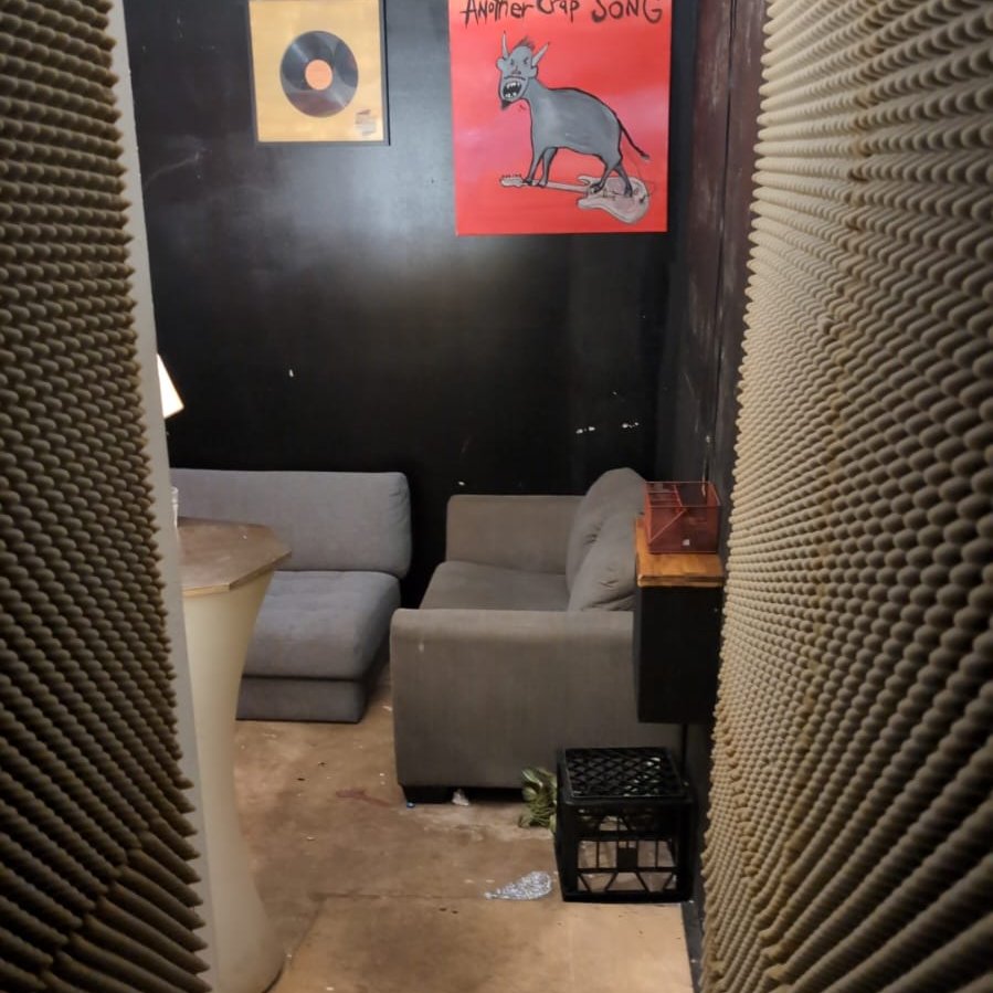 Bustard Band Room  — photo 2