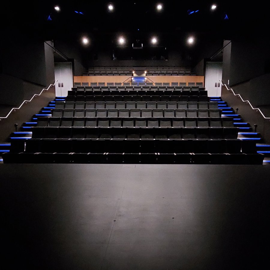 Theatre — photo 3