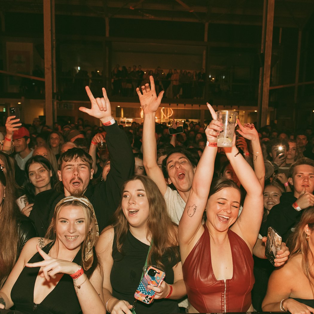 Full Venue — photo 7
